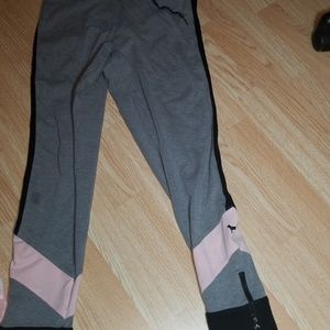PINK yoga leggings large